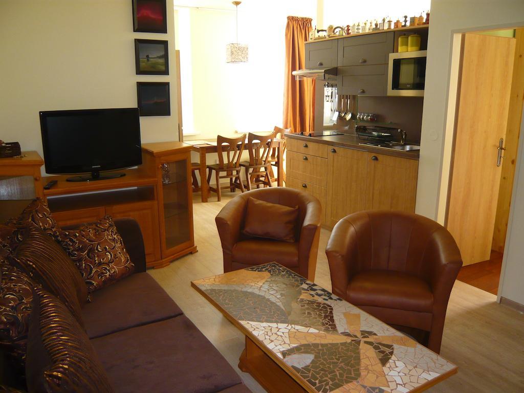 Apartmany Liska Mladé Buky Oda fotoğraf