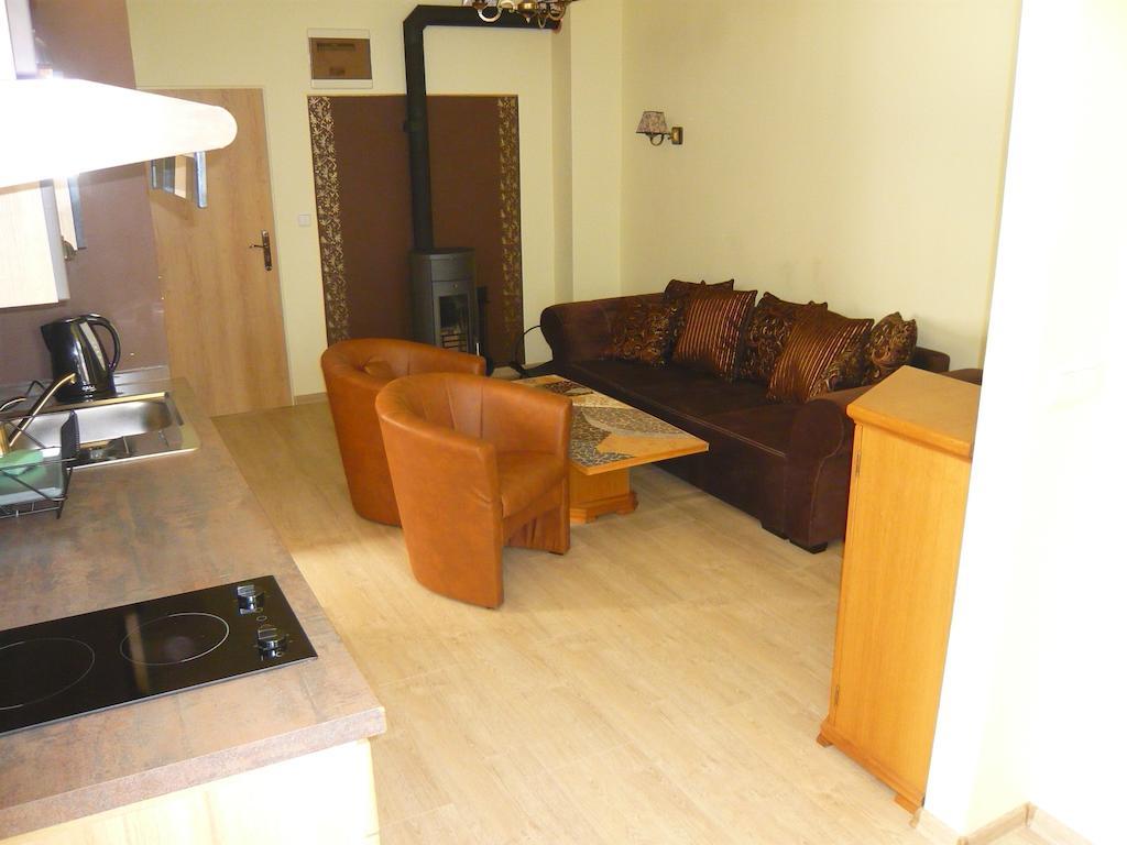 Apartmany Liska Mladé Buky Oda fotoğraf